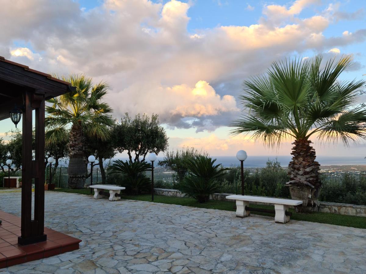 Villa Maremonti モノーポリ エクステリア 写真
